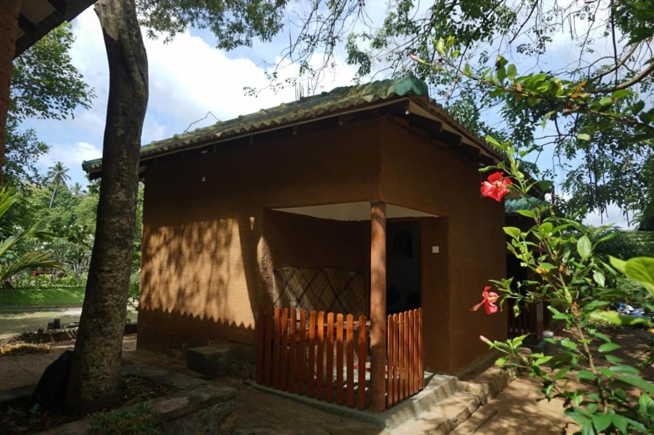 Hotel Agoura Hills Kurunegala Exterior foto